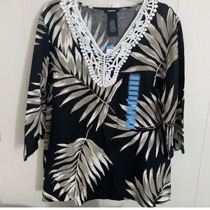 New with Tags Premise Top Size Large. Very Cute.